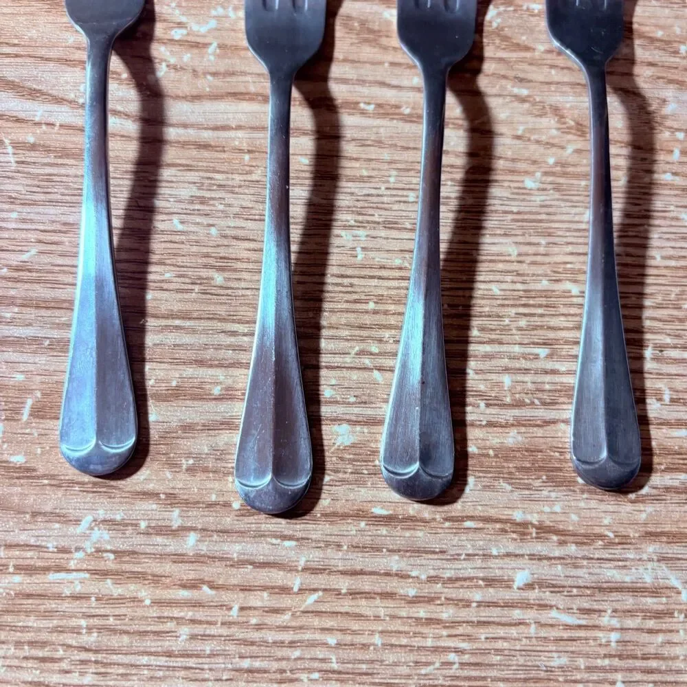 4 Northland Oneida Post Road Stainless Dinner Forks Korea #10